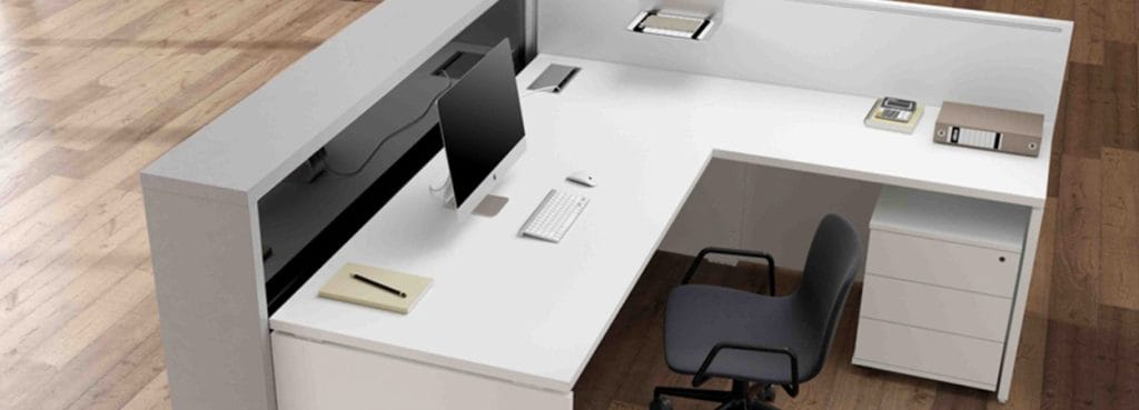 EOS Reception desk in white. Modern office furniture for welcome areas.