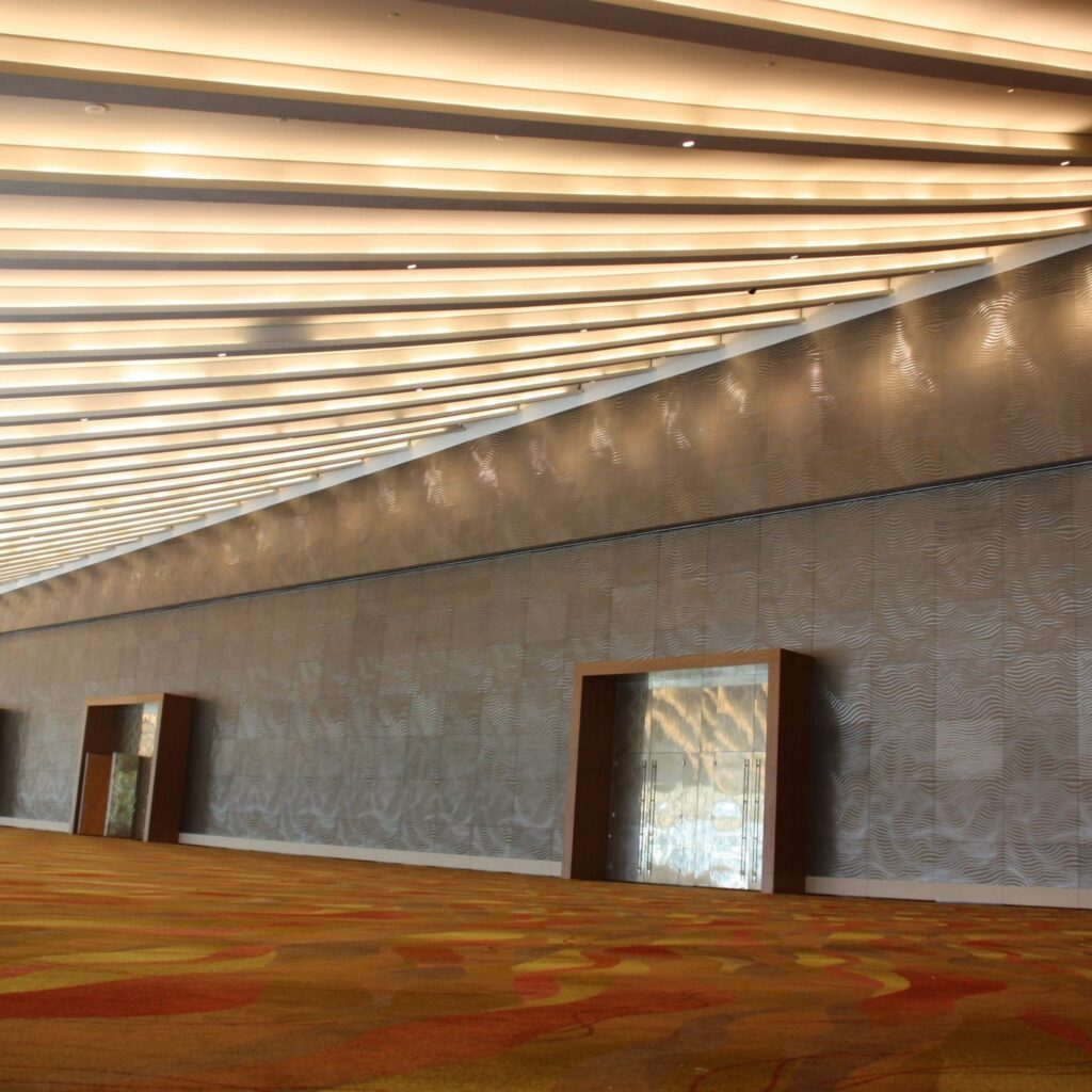 Palace 110S movable wall closed across a ballroom